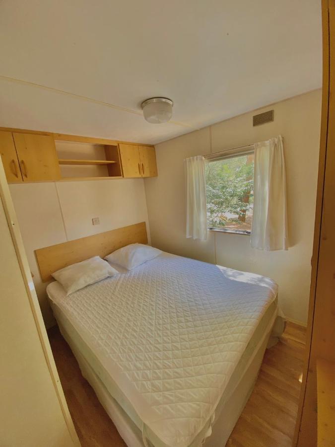 Caramany, A Proximite - Perchees - Mobil-homes - Emplacements Nus Pour Camping-cars, Tentes, Caravanes