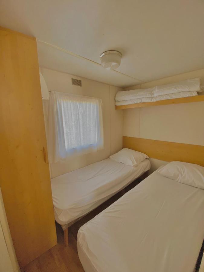Campsite Caramany, A Proximite - Perchees - Mobil-homes - Emplacements Nus Pour Camping-cars, Tentes, Caravanes