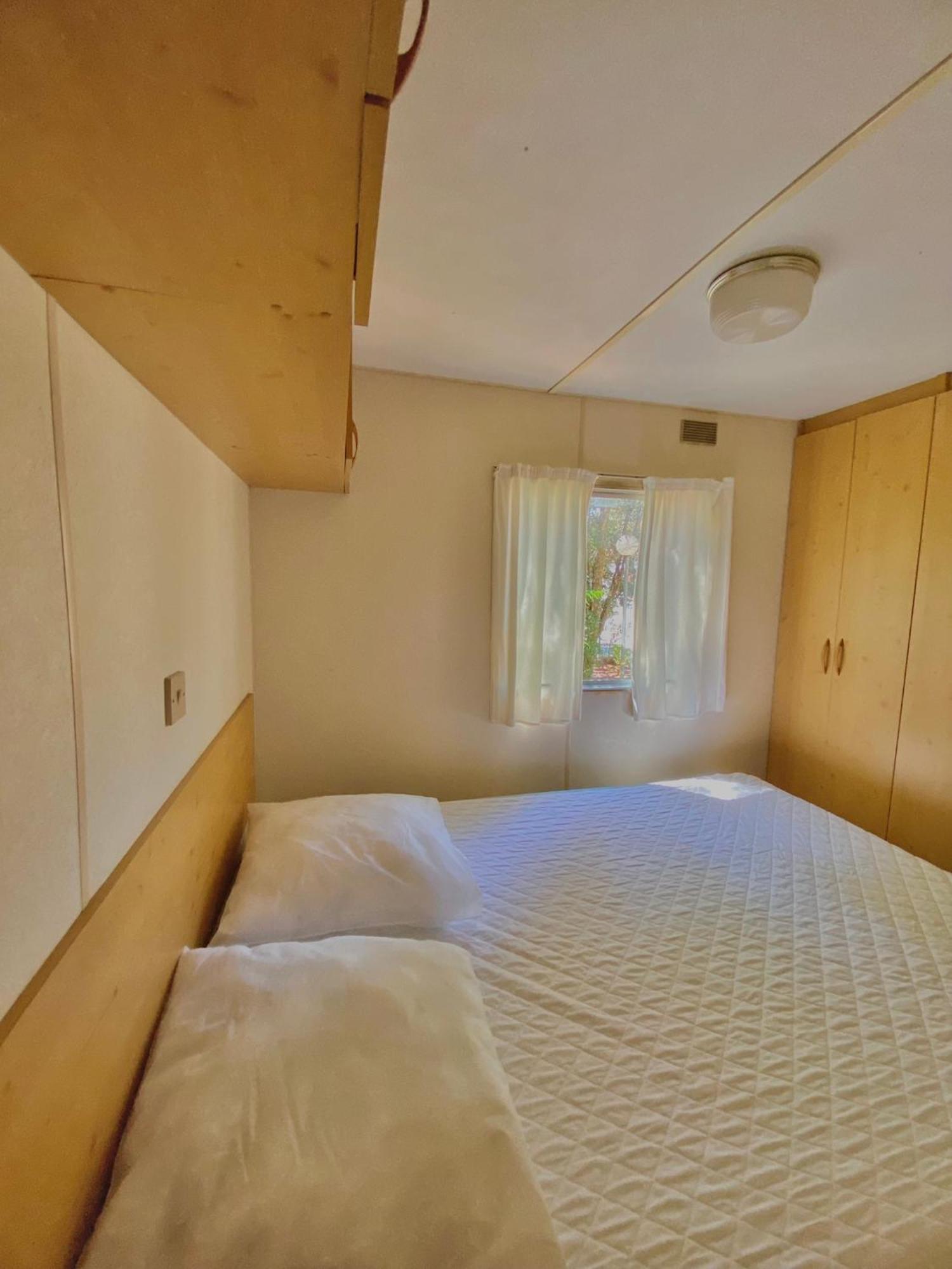 Caramany, A Proximite - Perchees - Mobil-homes - Emplacements Nus Pour Camping-cars, Tentes, Caravanes