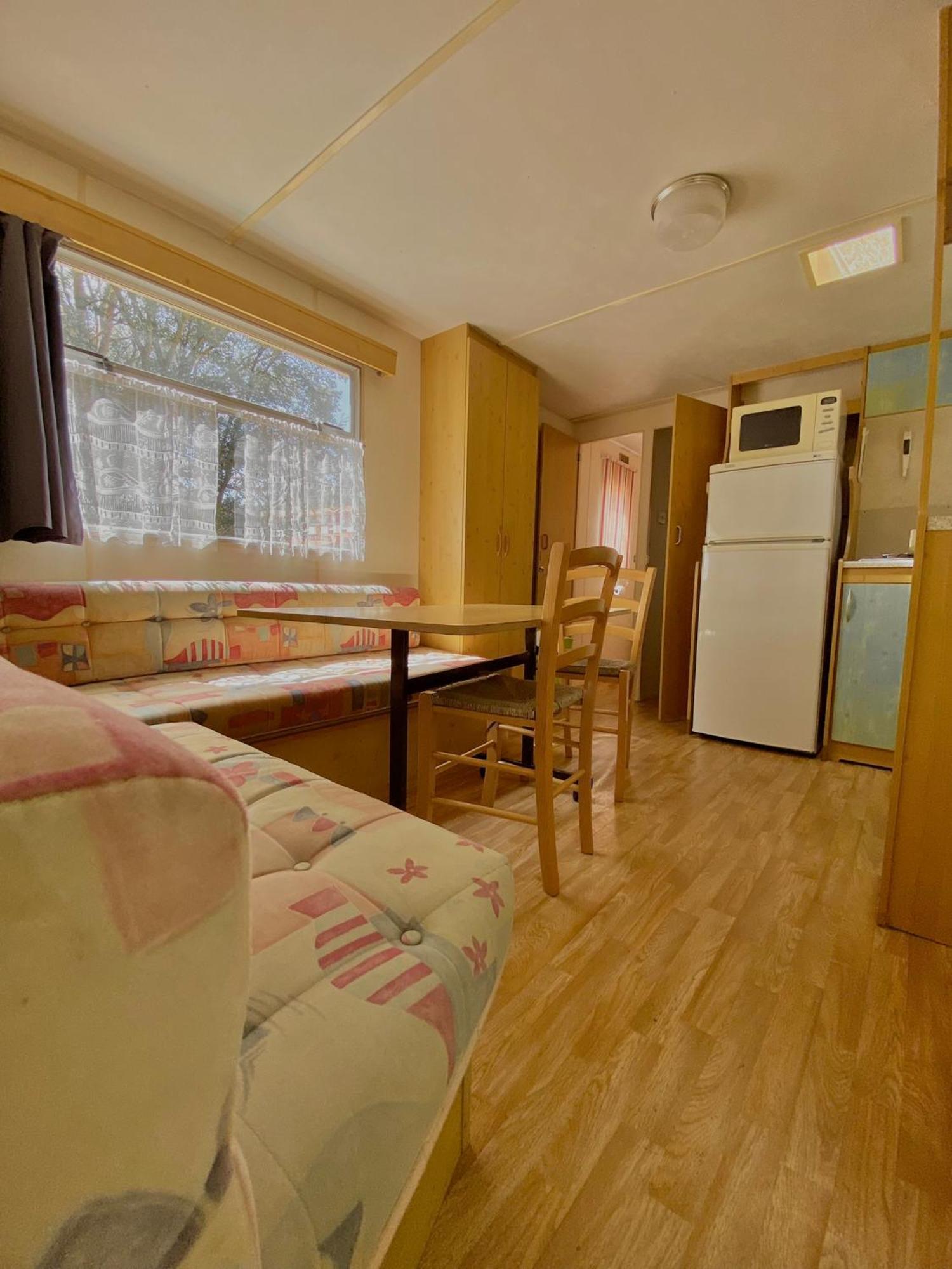Caramany, A Proximite - Perchees - Mobil-homes - Emplacements Nus Pour Camping-cars, Tentes, Caravanes Caramany