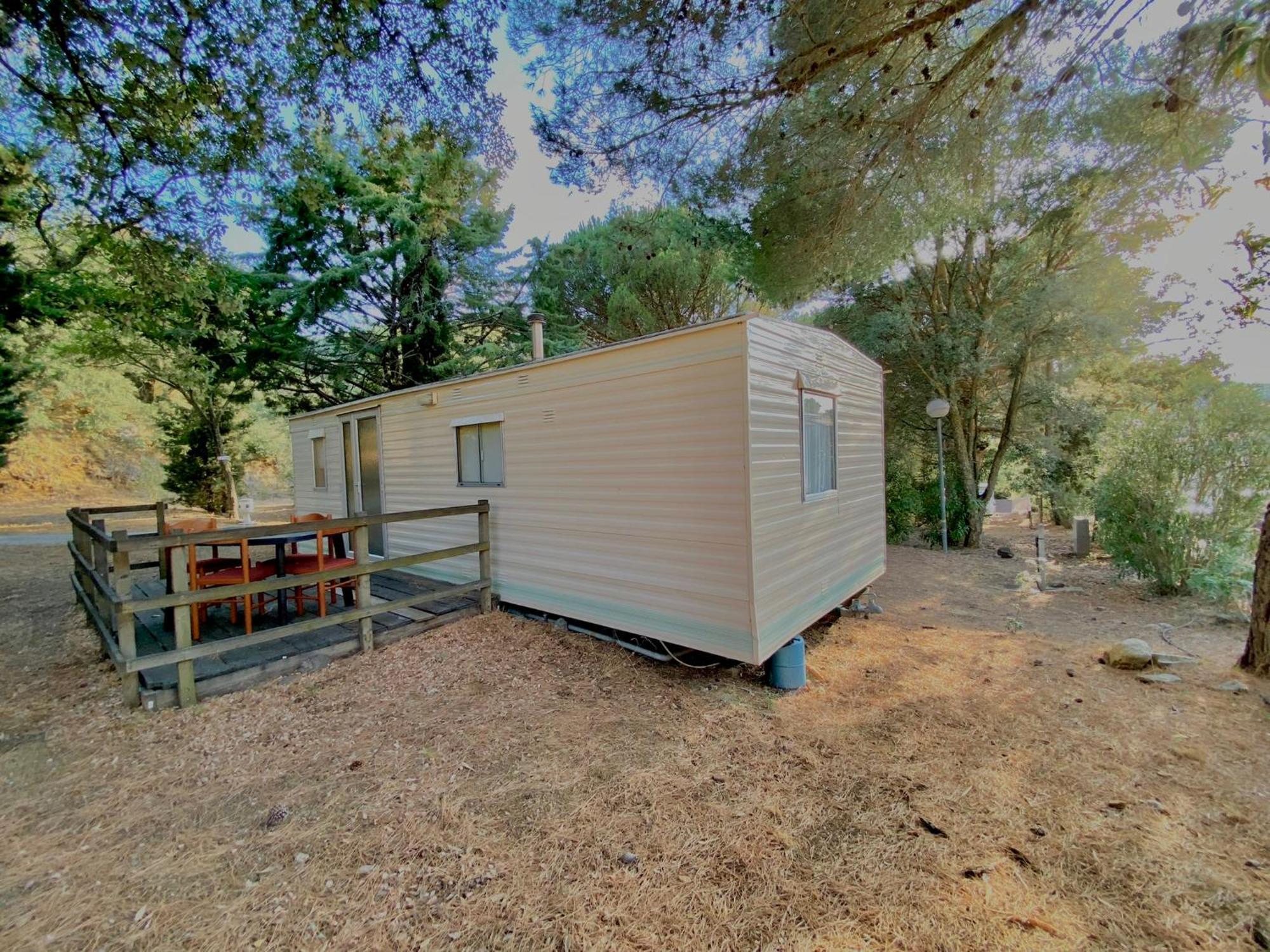 Caramany, A Proximite - Perchees - Mobil-homes - Emplacements Nus Pour Camping-cars, Tentes, Caravanes Caramany